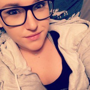 Meet your Posher, Suzanne
